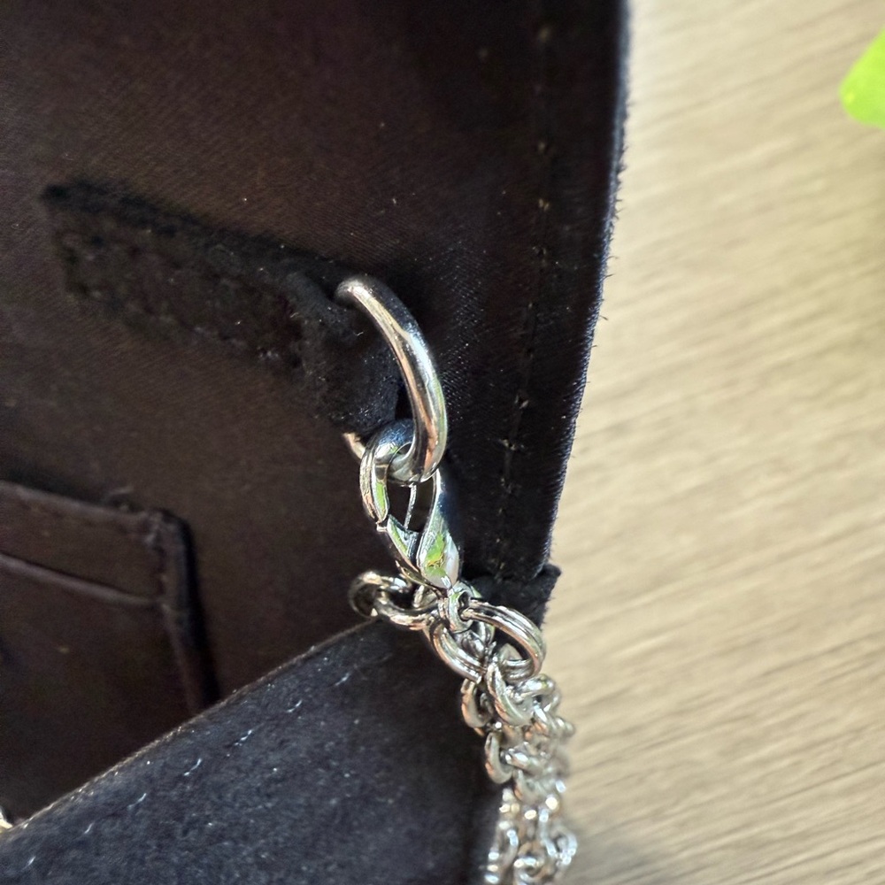 Gemstone Bow Clutch, INC - Picture 6 of 11